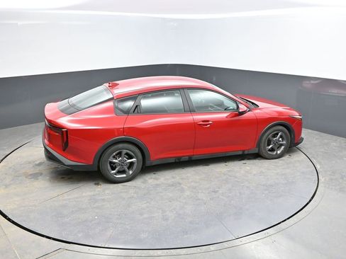 Used 2025 Kia K4 LXS image 25