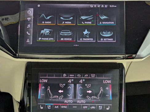 Certified 2024 Audi Q8 e-tron Premium Plus w/ Premium Plus Package image 16