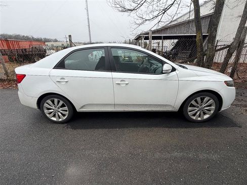 Used 2012 Kia Forte SX image 6