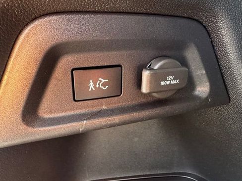 Used 2023 Honda Pilot Elite image 11