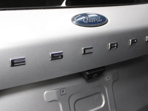 Used 2020 Ford Escape S image 7