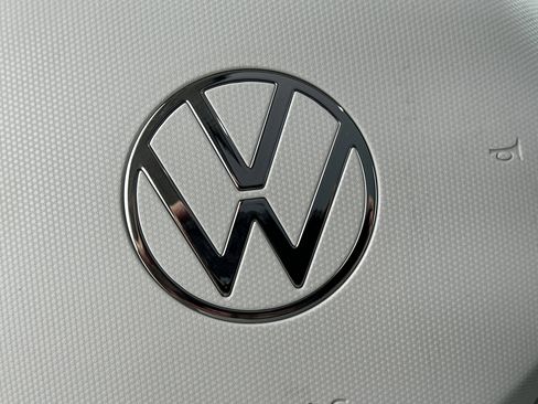 New 2025 Volkswagen ID. Buzz 1st Edition image 13