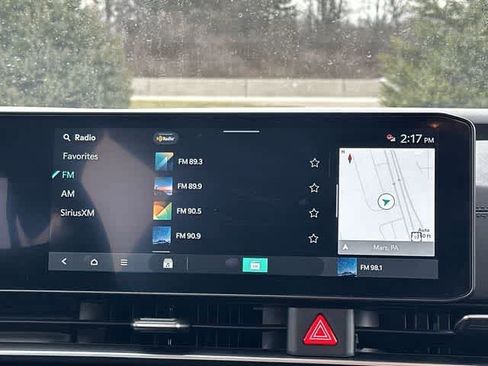 Used 2025 Kia Carnival image 11