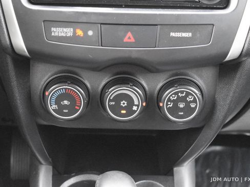 Used 2014 Mitsubishi Outlander Sport ES AWD/4WD image 25