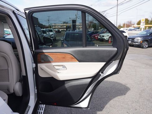 Used 2022 Mercedes-Benz GLE 350 4MATIC image 28