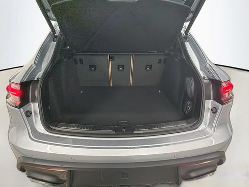 New 2026 Porsche Macan AWD/4WD image 28