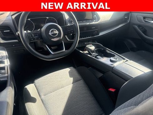 Certified 2023 Nissan Rogue SV image 9