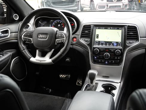 Used 2018 Jeep Grand Cherokee Trackhawk AWD/4WD image 29