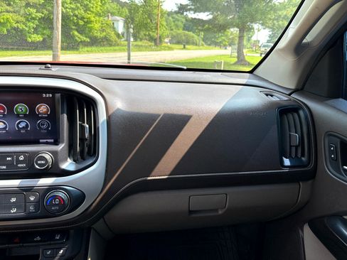 Used 2015 GMC Canyon SLT w/ Driver Alert Package image 35