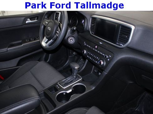 Used 2020 Kia Sportage LX image 23