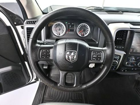 Used 2017 RAM 1500 Classic SLT AWD/4WD image 24