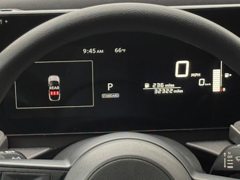 Used 2025 Nissan Kicks SV AWD/4WD image 38