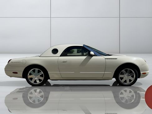 Used 2002 Ford Thunderbird RWD image 13