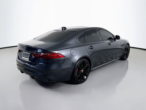 Used 2022 Jaguar XF R-Dynamic SE AWD/4WD image 9