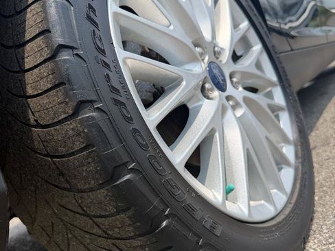 Used 2014 Ford Focus Titanium FWD image 13