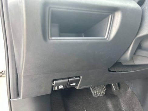 Certified 2025 Nissan Versa SV w/ Trunk Package image 20