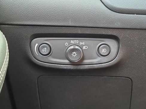 Certified 2023 Buick Encore GX Preferred w/ Cold Weather Comfort Package AWD/4WD image 16