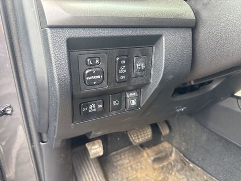 Used 2018 Toyota Tundra SR5 w/ TRD Sport Package image 23