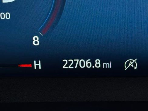 Used 2023 Ford Escape Platinum image 29