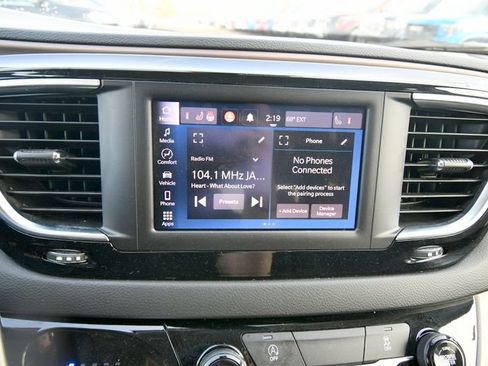 Used 2024 Chrysler Voyager LX FWD image 24