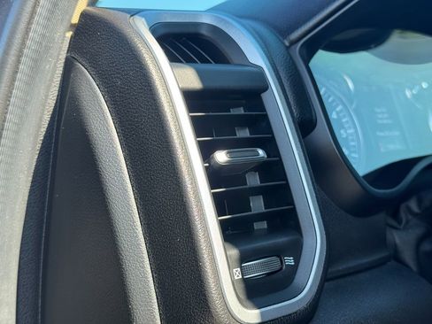 Used 2019 RAM 1500 Big Horn image 35