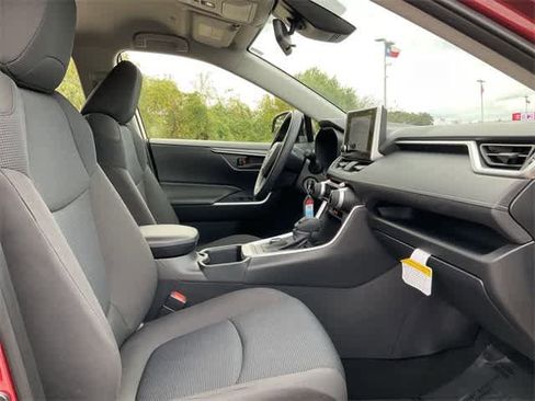 Used 2025 Toyota RAV4 LE image 17