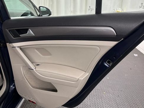 Used 2019 Volkswagen Golf Alltrack S AWD/4WD image 27