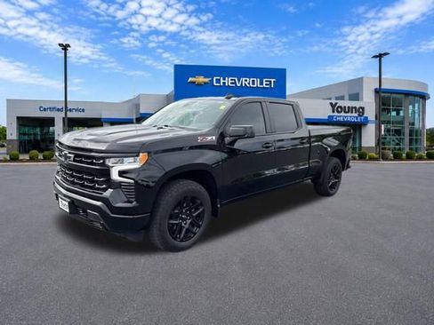 Used 2024 Chevrolet Silverado 1500 RST w/ Convenience Package II AWD/4WD image 3