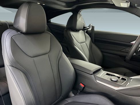 Used 2026 BMW M440i Coupe w/ Premium Package image 28