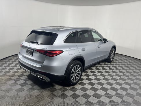 Used 2023 Mercedes-Benz GLC 300 4MATIC image 5