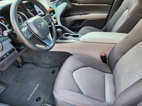 Used 2023 Toyota Camry LE image 4