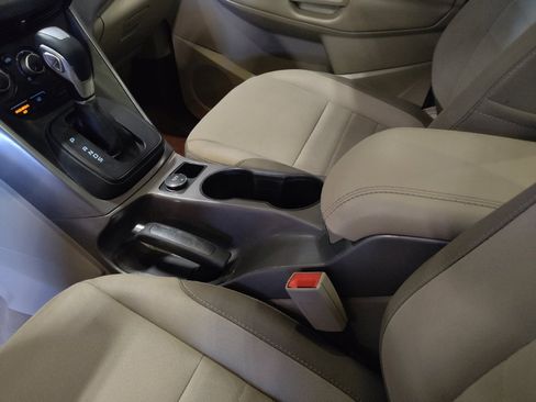 Used 2016 Ford Escape SE FWD image 26