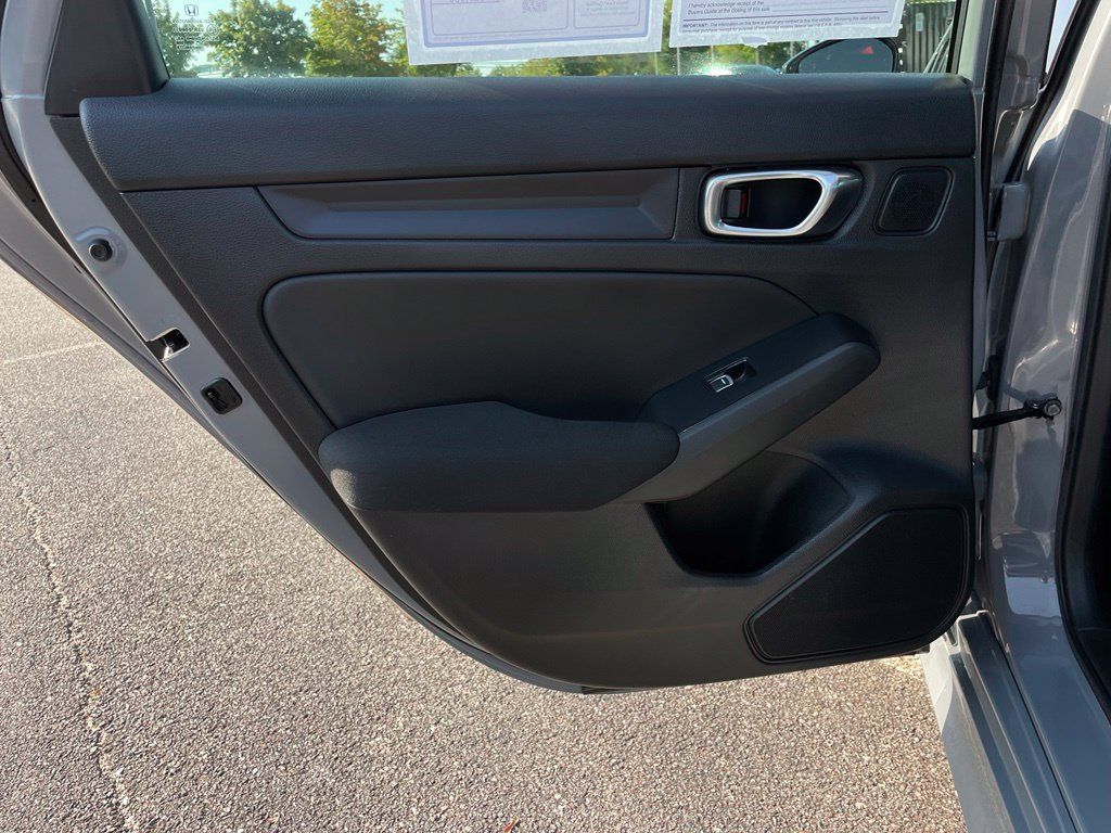 Used 2025 Honda Civic Sport image 37