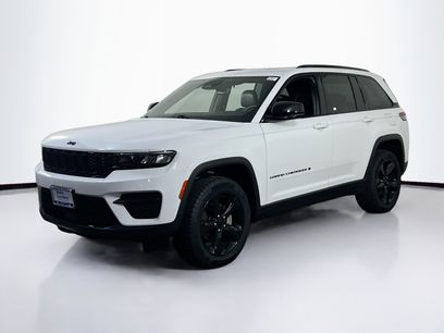 Used 2023 Jeep Grand Cherokee Altitude