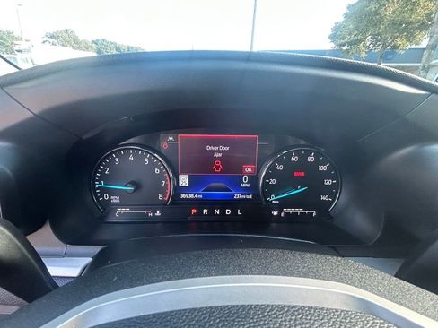 Certified 2022 Ford Explorer XLT w/ Equipment Group 202A image 43