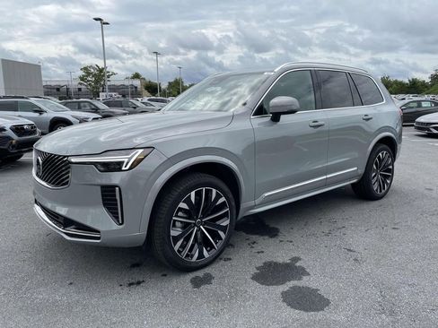 New 2026 Volvo XC60 B5 Plus w/ Protection Package Premier image 27