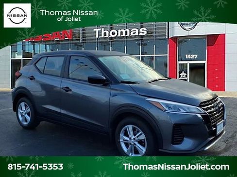 New 2025 Nissan Kicks Play S image 1