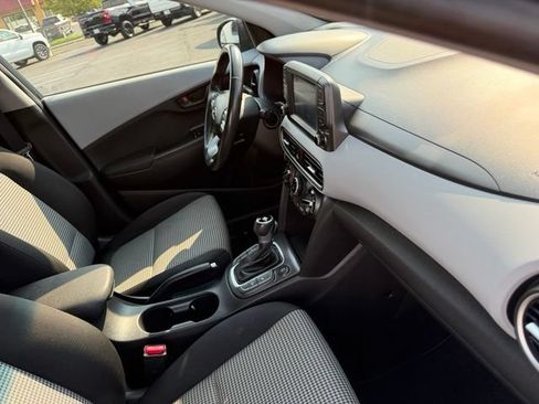Used 2018 Hyundai Kona SEL AWD/4WD image 12