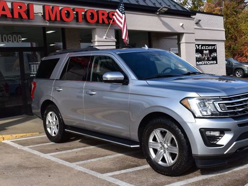 Used 2020 Ford Expedition XLT w/ Equipment Group 202A image 11