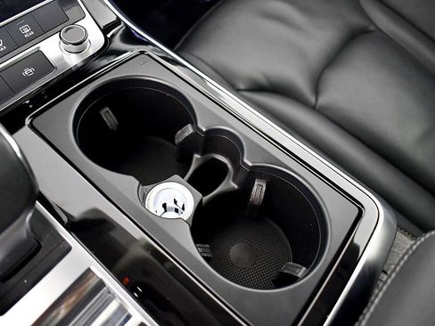 Used 2019 Audi Q8 Premium w/ Convenience Package image 39