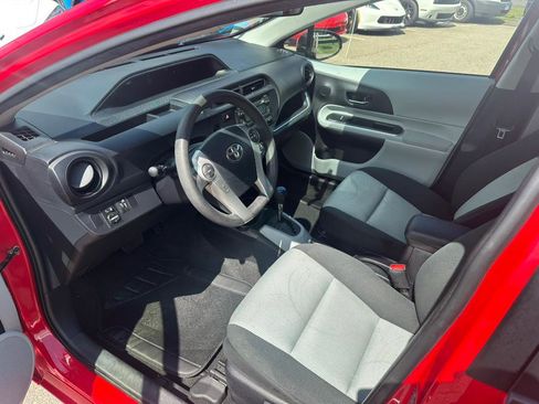 Used 2014 Toyota Prius C Two image 11