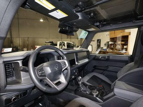 Used 2025 Ford Bronco Big Bend image 9