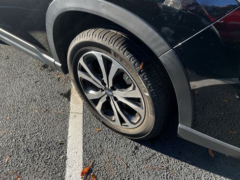 Used 2020 Subaru Forester Limited image 11