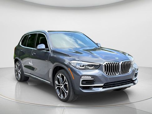 Used 2021 BMW X5 xDrive40i w/ Premium Package 3 AWD/4WD image 3