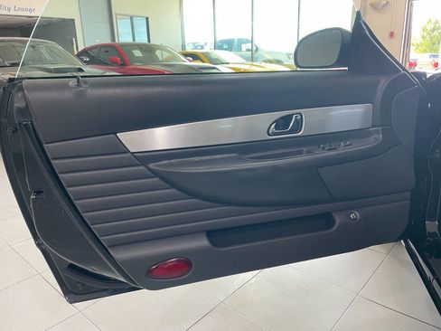 Used 2002 Ford Thunderbird Deluxe image 13