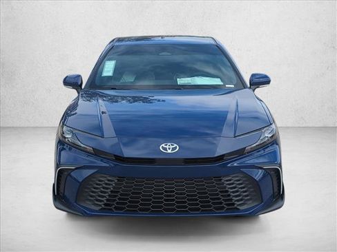 Used 2026 Toyota Camry SE FWD image 2