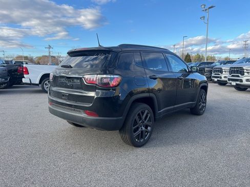 New 2026 Jeep Compass Limited image 7