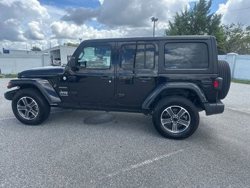 Used 2023 Jeep Wrangler Sahara image 10