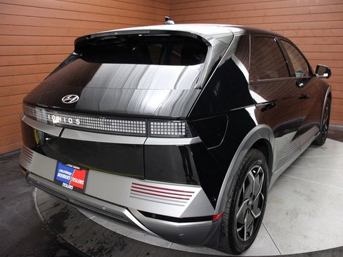 Used 2024 Hyundai Ioniq 5 Limited image 8