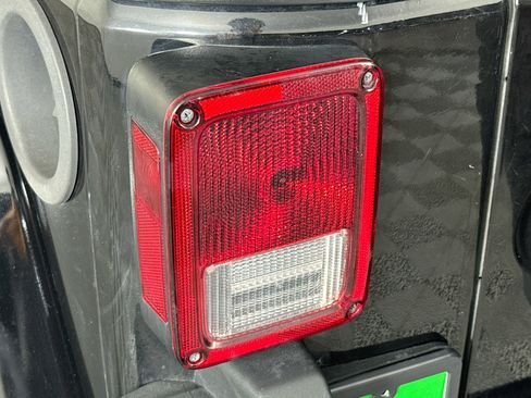 Used 2016 Jeep Wrangler Sahara w/ Dual Top Group image 29